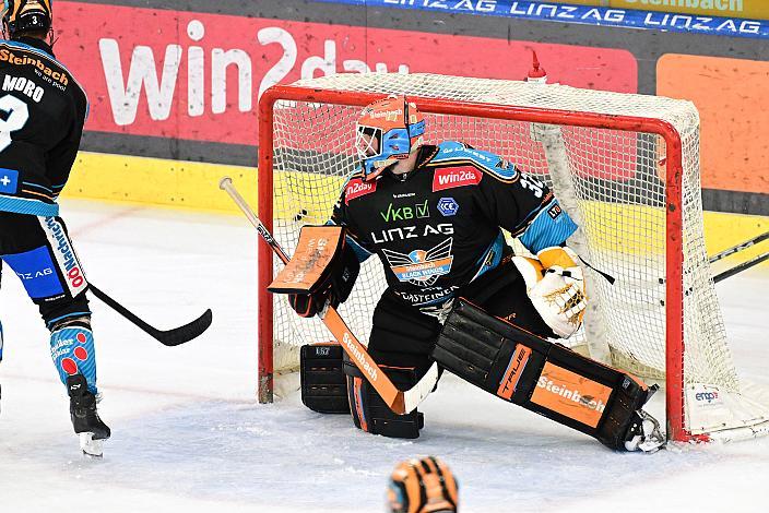 Tormann Rasmus Tirronen (Steinbach Black Wings Linz) Win2Day ICE Hockey League,  Steinbach Black Wings Linz vs EC KAC,  Linz AG Eisarena 