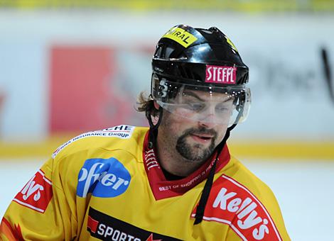 #11 Trevor Gallant, EV Vienna Capitals