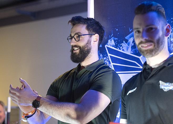 Sebastien Piche (EX EHC Liwest Black Wings Linz) Tormann Michael Ouzas (EHC Liwest Black Wings Linz) EHC Liwest Black Wings Saisonabschluss
