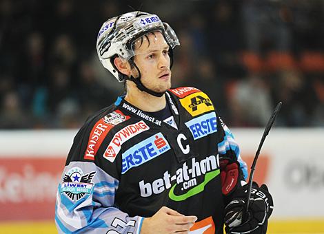 Philipp Lukas Liwest Black Wings Linz vs. SAPA Fehervar AV19