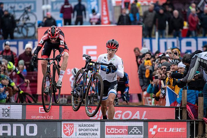 Nr.9 Michael Vanthourenhout (BEL, Pauwels Sauzen - Bingoal), Lars van der Haar (NED, Baloise Trek Lions), UCI Cyclocross World Cup, Tabor CZ