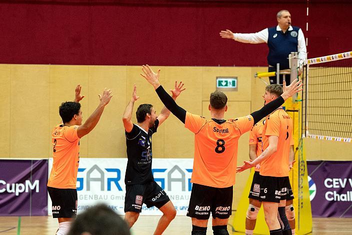 Amstetten gewinnt den 2. Satz und jubelt über den Aufstieg, Volleyball Europacup VCA Amstetten NÖ vs VSC Law Academy Kharkiv (UKR)