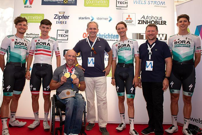 Lukas Pöstlberger (AUT, Bora - Hansgrohe), Patrick Konrad (AUT, Bora - Hansgrohe), Walter Ablinger Paralympische Spiele Medaillengewinner Tokyo 2020, Felix Grossschartner (AUT, Bora - Hansgrohe), Patrick Gamper (AUT, Bora - Hansgrohe), Innenstadtkriterium Wels, Radsport, Kriterium