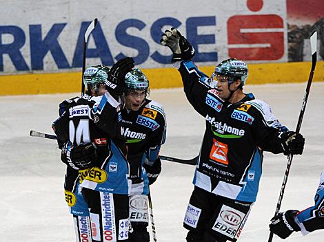 Linz feiert, EHC Liwest Black Wings Linz vs. EC Rekord Fenster VSV