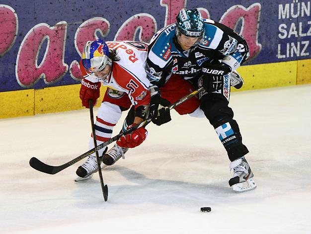 Brett Engelhardt, Linz und Dominique Heinrich, Salzburg EHC Liwest Black Wings Linz vs EC Red Bull Salzburg