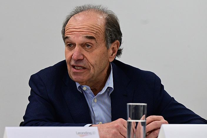 Paul Resch (Präsident LRV Oberösterreich)  Pressekonferenz zum 65. Rad Saison Eroeffnungsrennen Leonding