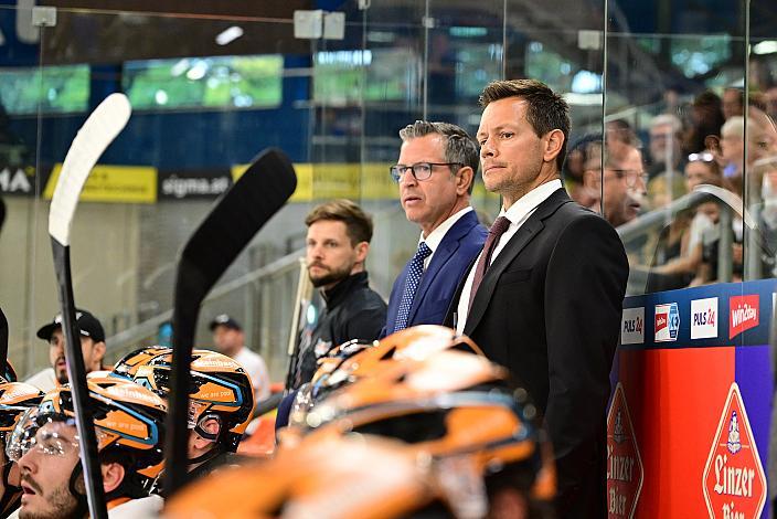 Assistent Coach Mark Szücs (Steinbach Black Wings Linz), Head Coach Philipp Lukas (Steinbach Black Wings Linz) Testspiel, Steinbach Black Wings Linz vs Kassel Huskies , Linz AG Eisarena 