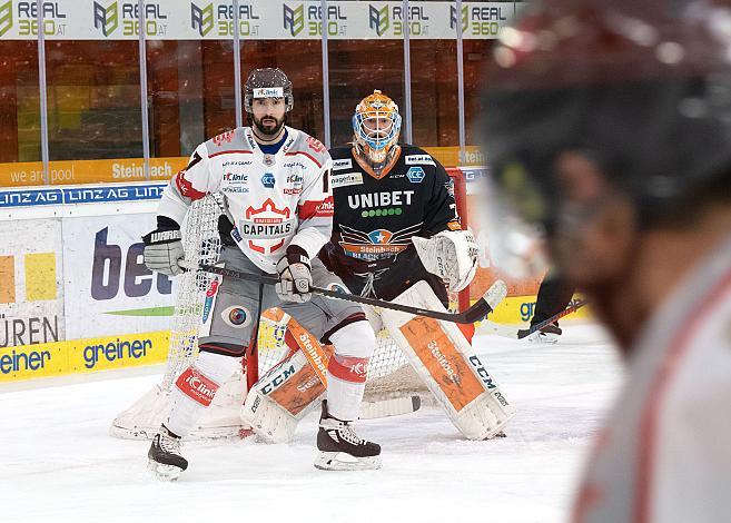 David Buc (iClinic Bratislava Capitals), Tormann David Kickert (Steinbach Black Wings 1992) Bratislava Capitals vs Steinbach Black Wings 1992, Auswärtsspiel statt in Bratislava in Linz, Eishockey, Bet at Home ICE Hockey League