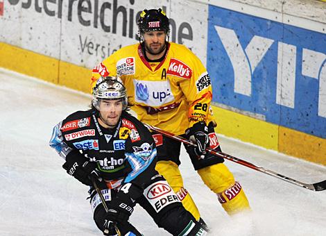 Justin Keller Liwest Black Wings Linz vs. Dan Bjoernlie EV Vienna Capitals