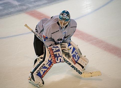 Michael Ouzas, Tormann, EHC Liwest Black Wings Linz
