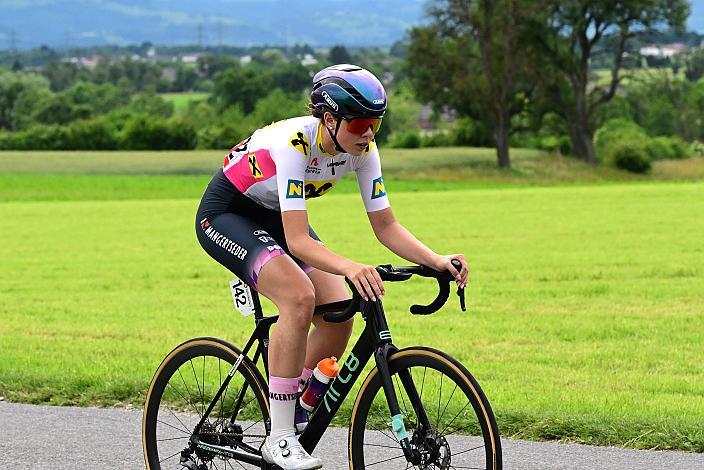 Im Trikot der Besten Nachwuchsfahrerin Magdalena Leis (GER, Team Mangertseder Bayern), Amstetten, 2 Etappe Sportland NOE Kids Tour