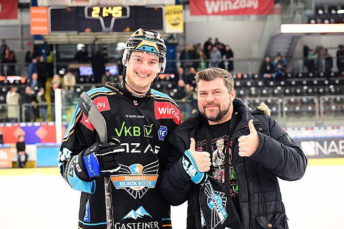Spieler des Abends Kilian Rappold (Steinbach Black Wings Linz) Win2Day ICE Hockey League,  Steinbach Black Wings Linz vs HC Pustertal Wölfe,  Linz AG Eisarena