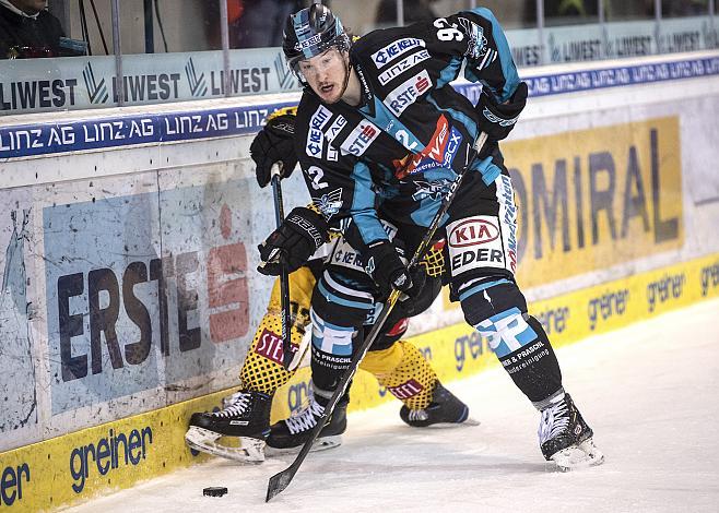 Troy Rutkowski (EHC Liwest Black Wings Linz) EHC Liwest Black Wings Linz vs spusu Vienna Capitals