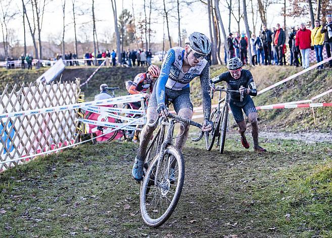 v.l. 2. Platz Emil Hekele (CZE, Team Stevens), 1. Platz Bram Merlier (BEL, Creafin-Fristads) Sieger, 3. Platz Arne Vrachten, (BEL, Acrog-Pauwels) 11. Int. SPARKASSEN Radquerfeldein GP Stadl-Paura - Int. UCI C2 - 8. Dezember 2019