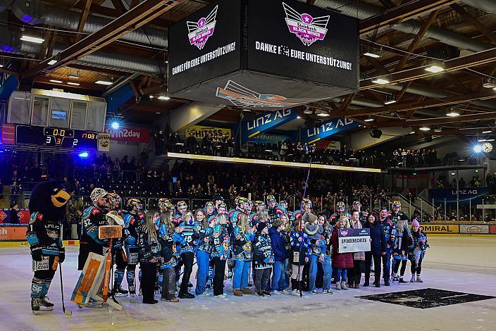 Ladies Charity , Win2Day ICE Hockey League,  Steinbach Black Wings Linz vs EC Red Bull Salzburg,  Linz AG Eisarena 