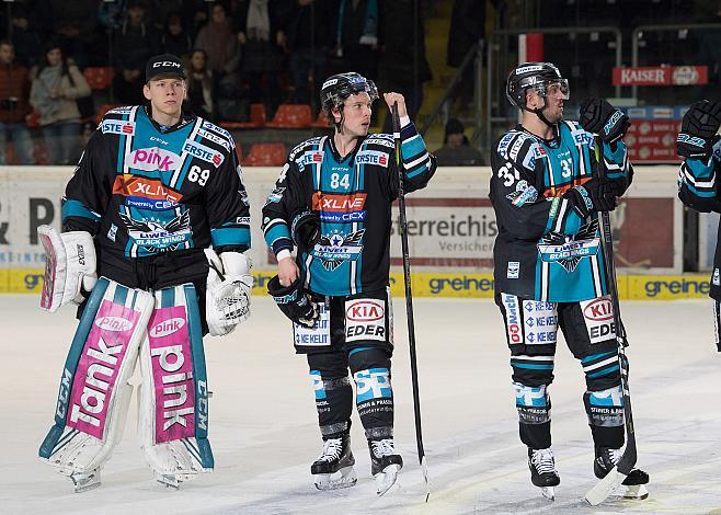 Tormann Paul Mocher (EHC Liwest Black Wings Linz), Corey Locke (EHC Liwest Black Wings Linz), Andreas Kristler (EHC Liwest Black Wings Linz) EHC Liwest Black Wings Linz vs KHL Medvescak Zagreb, Platzierungsrunde