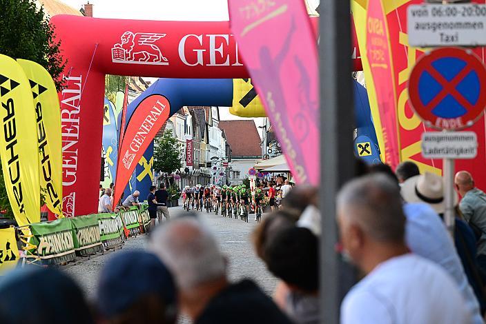 Team Hrinkow Advarics in der Führung beim 28. Int. ASVÖ - HRINKOW City Kriterium Steyr, Herren Elite, ÖRV, Radsport, Mountainbike, ELITE Rennrad
