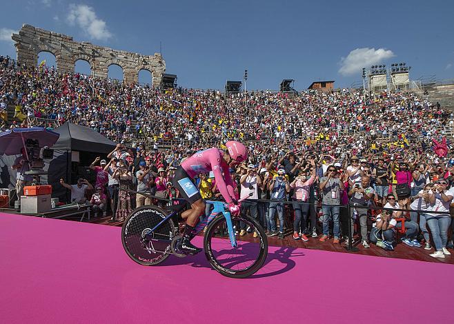 Richard Carapaz (ECU, Movistar Team) Girosieger 2019, Giro d Italia, Radsport, 102. Giro d Italia - 21. Etappe Zeitfahren