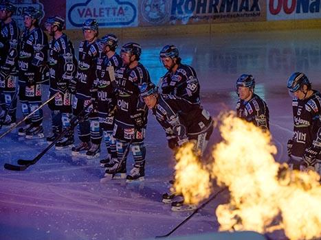 Wings on fire, EHC Liwest Black Wings Linz vs HCB Suedtirol, 7. Viertelfinale