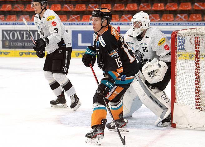 Jesper Kokkila (Dornbirn Bulldogs), Juha-Pekka Hytönen (Steinbach Black Wings 1992), Tormann Oskar Östlund (Dornbirn Bulldogs) Black Wings Linz vs Dornbirn Bulldogs , Eishockey, Bet at Home ICE Hockey League