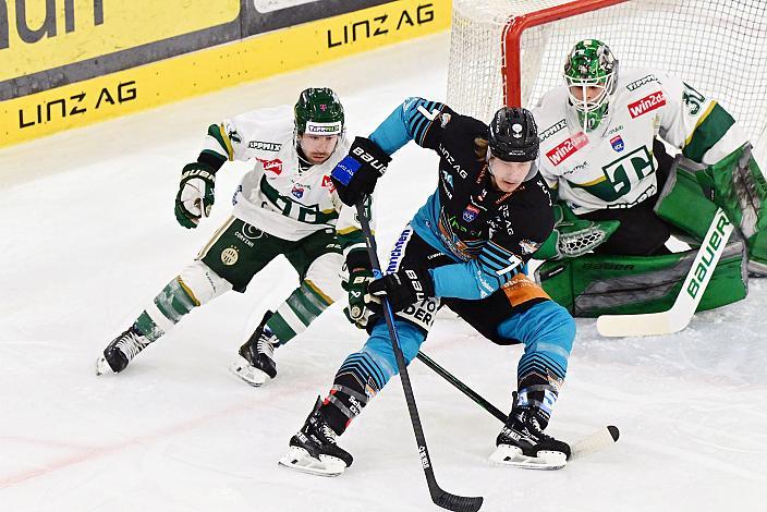 Brian Lebler (Steinbach Black Wings Linz), Tormann Kristof Nagy (FTC-Telekom) 45. Runde ICE, Steinbach Black Wings Linz vs FTC-Telekom, Linz AG Eisarena 