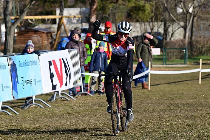 Siegerin Cornelia Holland (AUT, Naturfreunde Wilhelmsburg)  Rad Cyclo Cross, ÖSTM/ÖM Querfeldein, Ciclo Cross, Cycling Austria, Maria Enzersdorf, NÖ