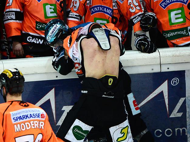 Daniel Mitterdorfer (Liwest Black Wings Linz) und Taylor Holst (Graz 99ers), EHC Liwest Black Wings Linz vs Graz 99ers, Zwischenrunde