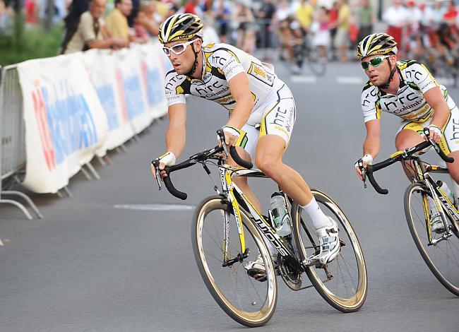 Bernhard Eisel vor Mark Cavendish beide Team Columbia