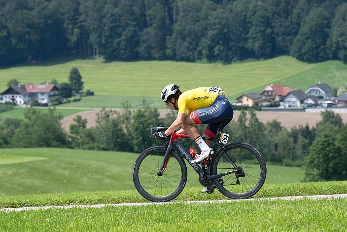 Im Gelben Trikot des Gesamtsiegers Alec Segaert (BEL, Gaverzicht Be - Okay) in Wolfsegg 46. Int. Keine Sorgen,  Junioren Rundfahrt UCI Kat. MJ 2.1, 3. Etappe Bad Wimsbach/Neydharting - Strass im Attergau