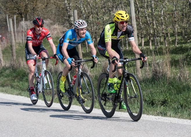 Sebastian Baldauf (GER, Team Vorarlberg) am Mistelbacher Berg Stephan Rabitsch (AUT, Team Felbermayr Simplon Wels), Janos Pelikan (HUN, Team Amplatz - BMC) 