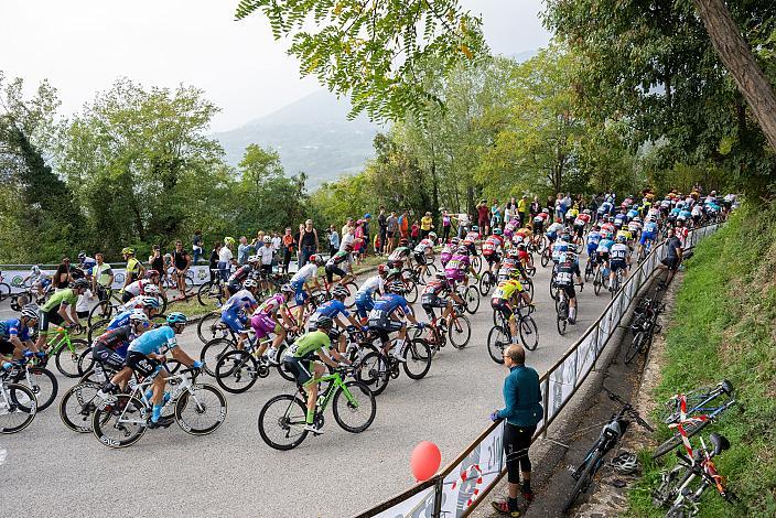 Team Hrinkow Advarics im Anstieg La Rosina 2. Veneto Classic, Treviso - Bassana del Grappa, Veneto, ITA 190km