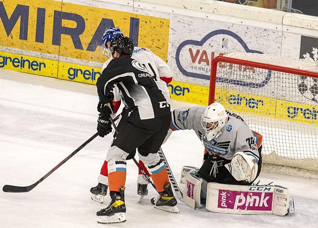 Devin Sideroff (HC TWK Innsbruck  Die Haie), Laurin Müller (Black Wings 1992), Tormann David Kickert (Black Wings 1992), Black Wings Linz vs HC Innsbruck „die Haie“,  Eishockey, Testspiel