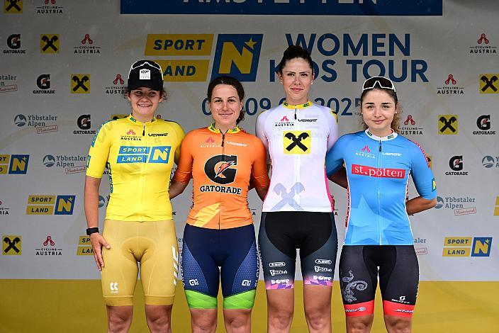 v.l. Im Gelben Trikot und Etappensiegerin Eliska Kvasnickova (CZE, VIF Cycling Team), Nika Bobnar (SLO, Team Slovenia), Magdalena Leis (GER, Team Mangertseder Bayern), Elisa Winter (AUT, Wheel Divas Cycling Team).  07.06.2025 07.06.2025 Rad 2 Etappe Sportland NOE WOMEN Tour