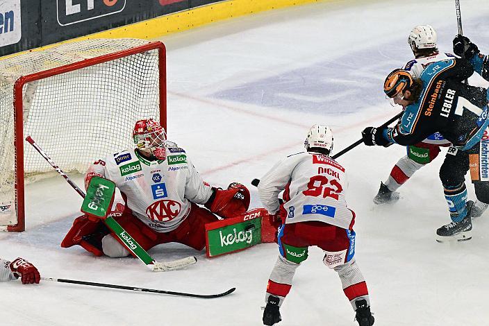 Tormann Sebastian Dahm (EC KAC), Brian Lebler (Steinbach Black Wings Linz) Win2Day ICE Hockey League,  Steinbach Black Wings Linz vs EC KAC,  Linz AG Eisarena 