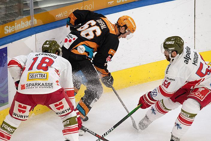 Stefan Gaffal (Steinbach Black Wings Linz), Anton Bernard (HCB Suedtirol Alperia), Mathew Maione (HCB Südtirol Alperia) Steinbach Black Wings Linz vs HCB Suedtirol Alperia, bet-at-home ICE Hockey League