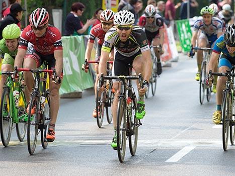 Grischa Janorschke, GER, Team Vorarlberg, in der Spitzengruppe, Wiesbauer Top Radliga 2015