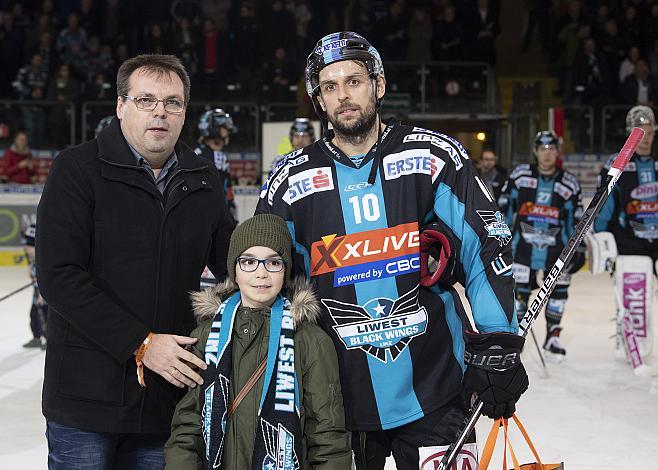 Spieler des Abends Dragan Umicevic (EHC Liwest Black Wings Linz) EHC Liwest Black Wings Linz vs KHL Medvescak Zagreb