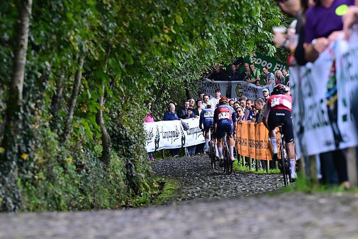 Tobias Bayer (AUT, Alpecin-Deceuninck) in der Mauer von Tisa, Veneto Classic, Soave - Bassano del Grappa,, Veneto