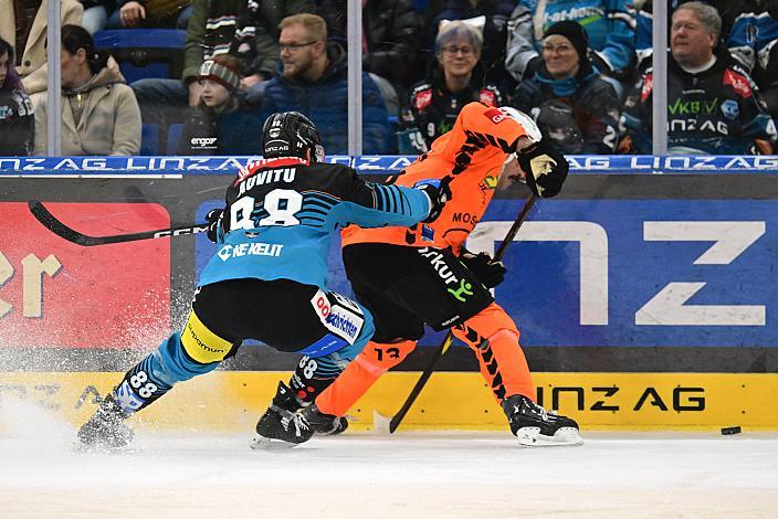 Yohann Aumtu (Steinbach Black Wings Linz), Michael Schiechl (Moser Medical Graz 99ers) 52. Runde ICE, Steinbach Black Wings Linz vs Graz 99ers, Linz AG Eisarena 