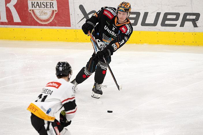 Brodi Stuart (Steinbach Black Wings Linz) Steinbach Black Wings Linz vs Pioneers Vorarlberg, 13. Runde ICE Hockey League, Steinbach Black Wings Linz, Linz AG Eisarena 