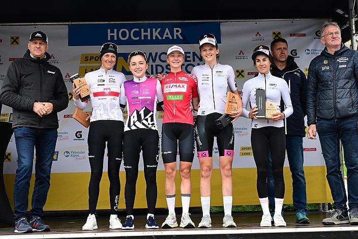 Etappenpodest v.l. Monika Brzezna (POL, MAT Atom Deweloper Wroclaw), Malwina Mul (POL, MAT Atom Deweloper Wroclaw), Viktoria Chladonova (SVK, Slovakia Mix), Amelie Cooper (GBR,  Union Raiffeisen Radteam Tirol), Franziska Ehrenreich (AUT, Union Raiffeisen Radteam Tirol) 02.06.2024. 4. Etappe, Waidhofen an der Ybbs. - Hochkar,  Sportland NOE WOMENS  KIDS Tour