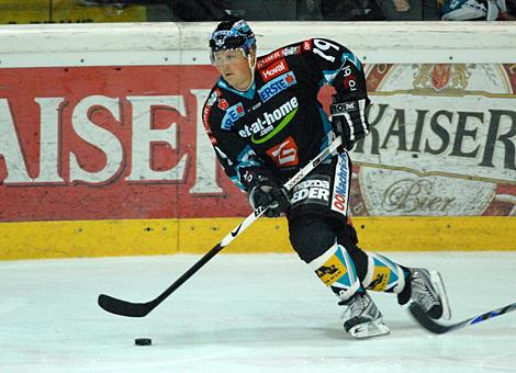 #19 Rob Shearer, Stuermer, EHC Liwest Black Wings Linz