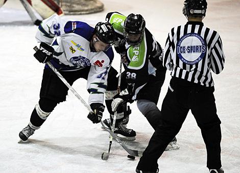 Marc Huber, Amstetten und Jakob Rinnerberger, Gmunden, ECU Amstettner Woelfe vs. Traunsee Sharks Gmunden