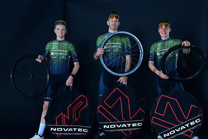 Jaka Primozic (SLO, Hrinkow Advarics), Filippo Fortin (ITA, Hrinkow Advarics), Josef Dirnbauer (AUT, Hrinkow Advarics), Teampräsentation, Steyr, Team Hrinkow Advarics Cycleang, UCI Continental Team,