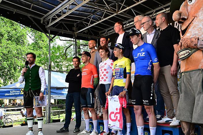 Die Trikotträger Riccardo Zoidl (AUT, Hrinkow Advarics), Milan Kadlec (CZE, Team Elkov Crypto4me), Henrique Ribeiro Bravo (BRA, Soudal - Quickstep Devo Team), Kilian Feurstein (AUT, Team Vorarlberg), 4. Etappe Aigen - Schlägl - Aigen - Schlägl, Oberösterreich Rundfahrt