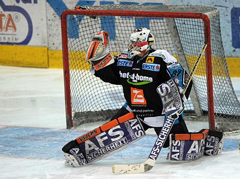 Alex Westlund, EHC Liwest Black Wings Linz vs. KHL Medvescak Zagreb, Platzierungsrunde