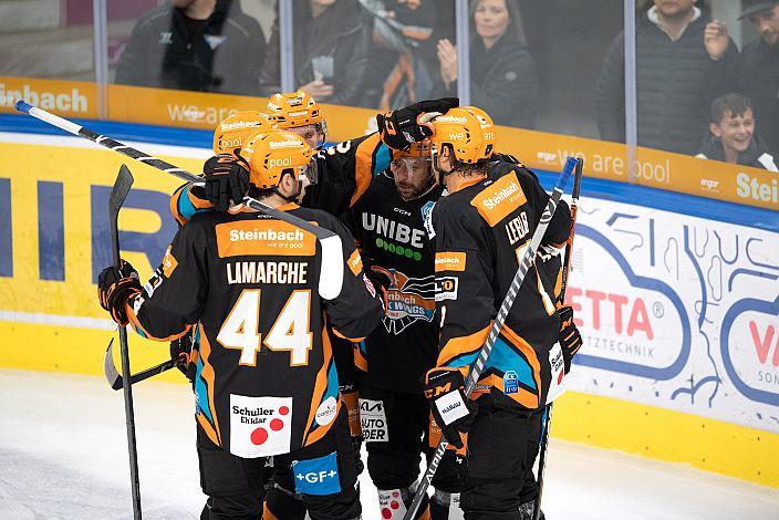 Die Steinbach Black Wings Linz feiern das Tor zum 1 zu 2 Steinbach Black Wings Linz vs Spusu Vienna Capitals, bet-at-home ICE Hockey League