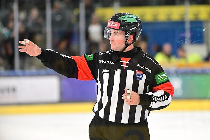 Schiedsrichter Manuel Nikolic  Win2Day ICE Hockey League,  Steinbach Black Wings Linz vs Spusu Vienna Capitals,  Linz AG Eisarena 