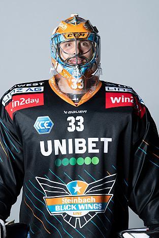 Tormann Thomas Höneckl (Steinbach Black Wings Linz) Steinbach Black Wings Linz,  WIn2day ICE Hockey League