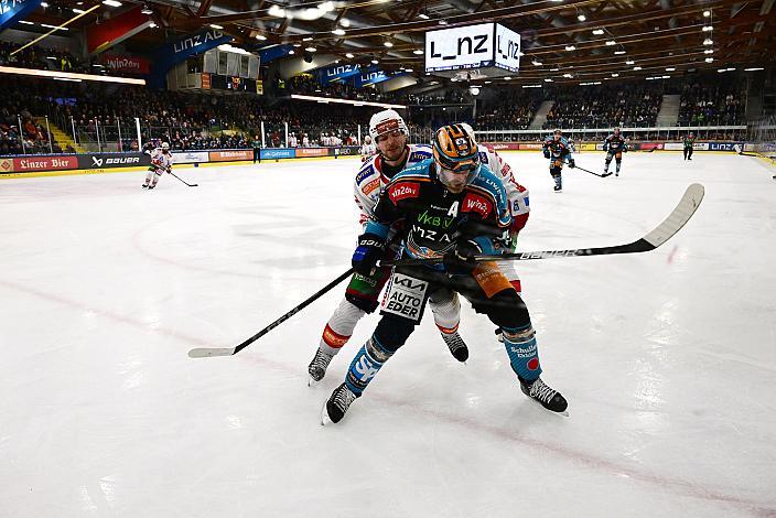 Sean Collins (Steinbach Black Wings Linz), David Maier (EC KAC) Semifinale 4, Win2Day ICE Hockey League, 4. Semifinale, Steinbach Black Wings Linz vs EC KAC,  Linz AG Eisarena 